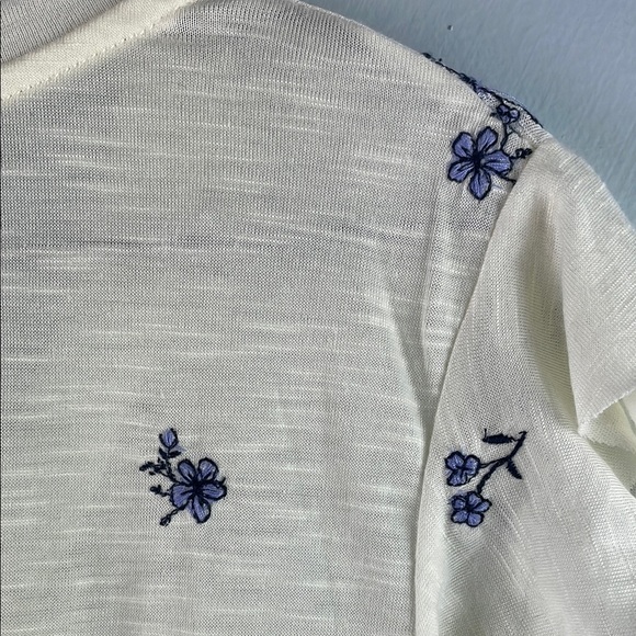 coco + jaimeson Floral Cream Top Size XL - Picture 7 of 9